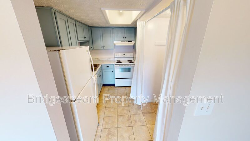 Cozy 2 Bed, 1 Bath Downstairs Unit Coming Soon property image