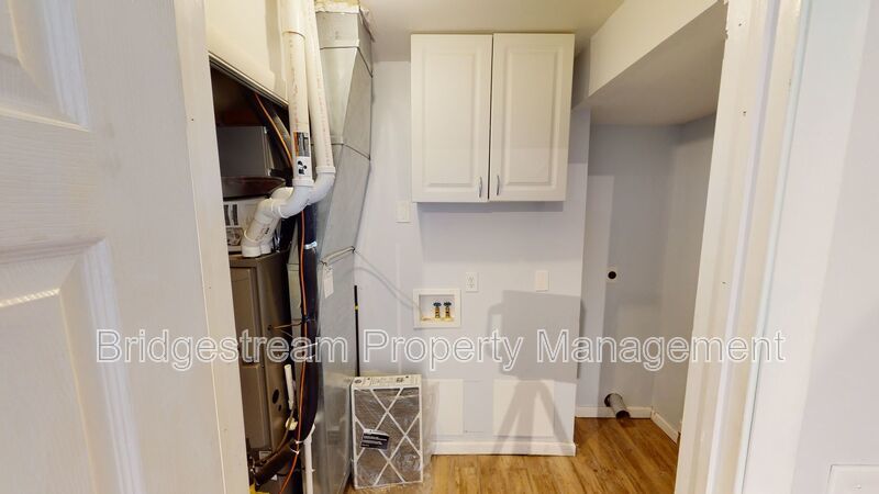 Beautiful 3 bedroom 1 bath Cape Cod style house with den/office and carport located in Kettering property image