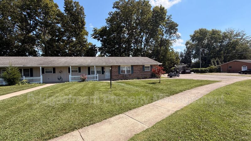 Cozy 2 Bed, 1 Bath Apartment in Germantown property image
