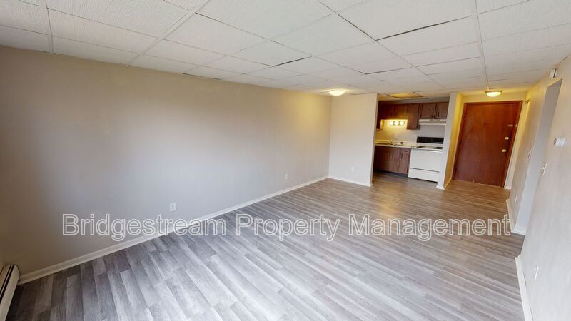 Cozy First Floor 2 Bed, 2 Bath Apartment property image