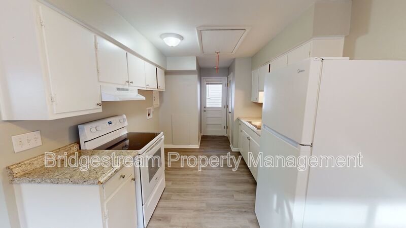 Ranch Style 1 Bed, 1 Bath Apartment property image