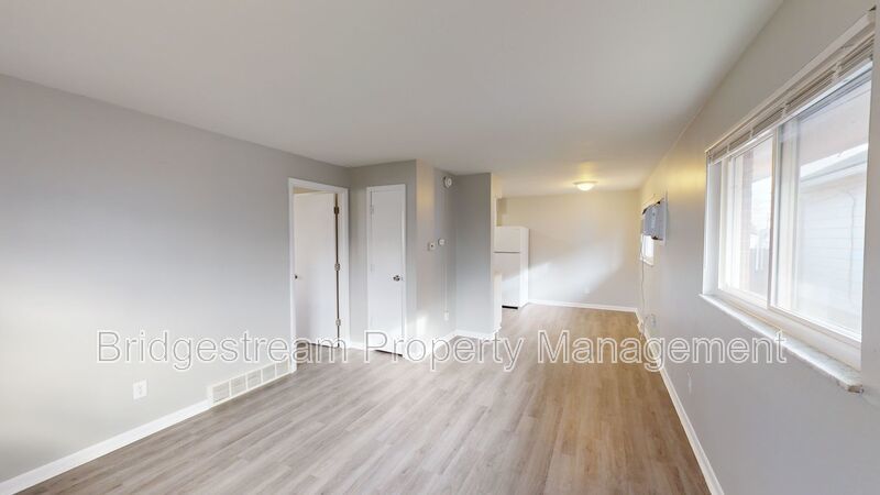 Ranch Style 1 Bed, 1 Bath Apartment property image