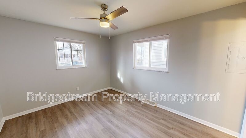 Ranch Style 1 Bed, 1 Bath Apartment property image