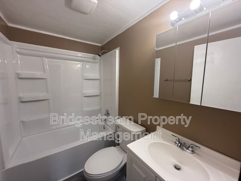 Cozy 2 Bed, 1 Bath Townhome in Fairborn property image