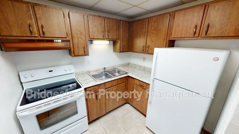 Cozy 1 Bed, 1 Bath Apartment in Englewood property image