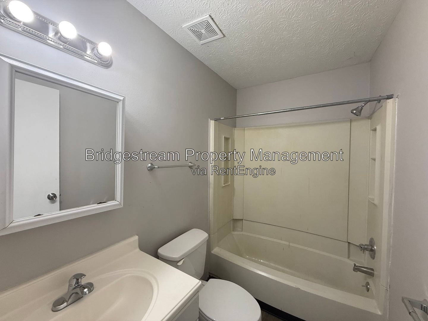 Cozy 2 Bed, 1 Bath Ranch Style Apartment Now Available property image