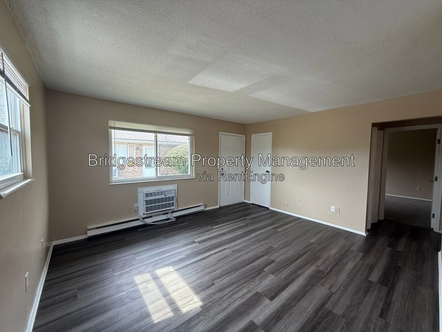 Cozy 2 Bed, 1 Bath Ranch Style Unit property image