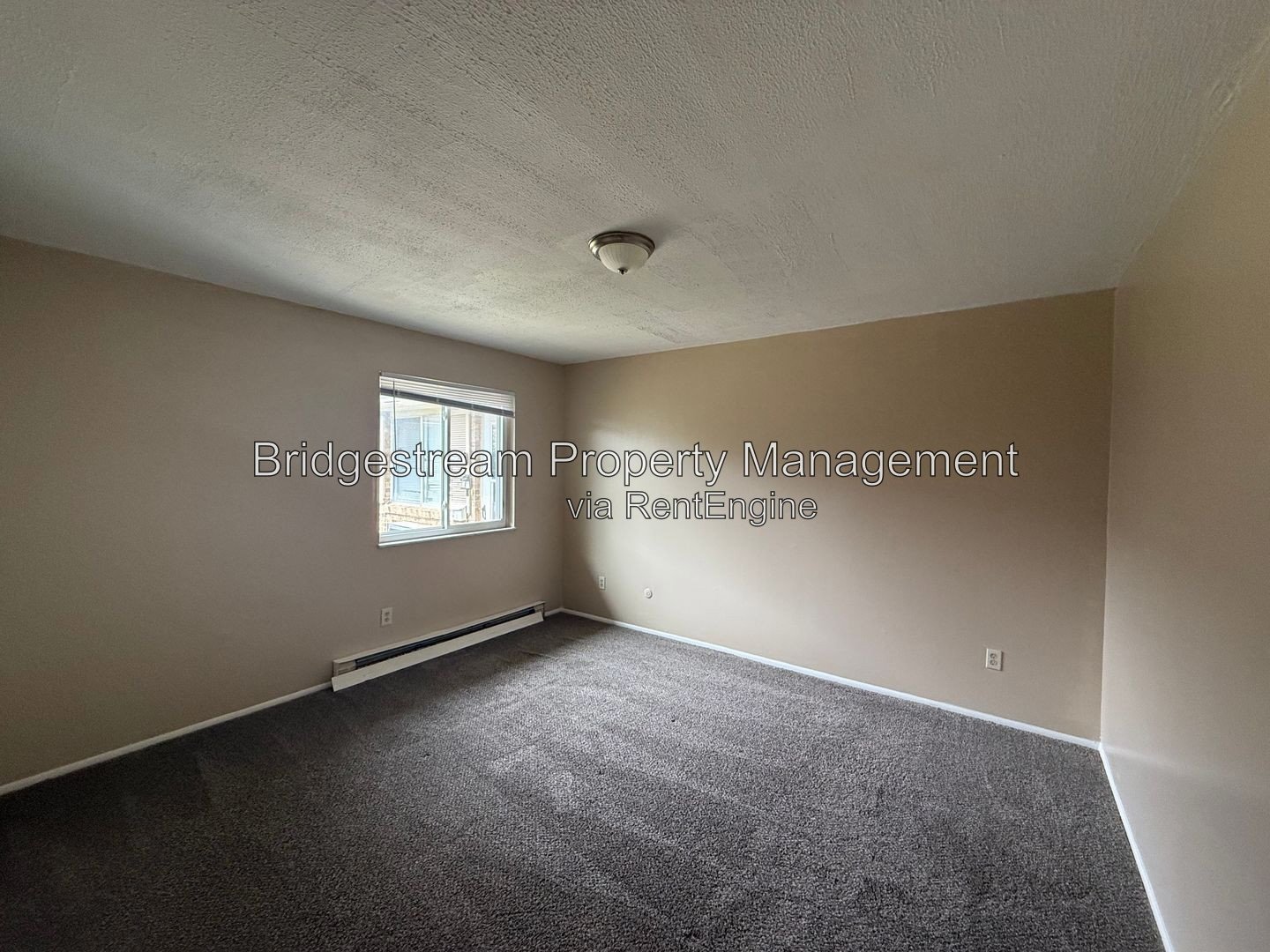 Cozy 2 Bed, 1 Bath Ranch Style Unit property image