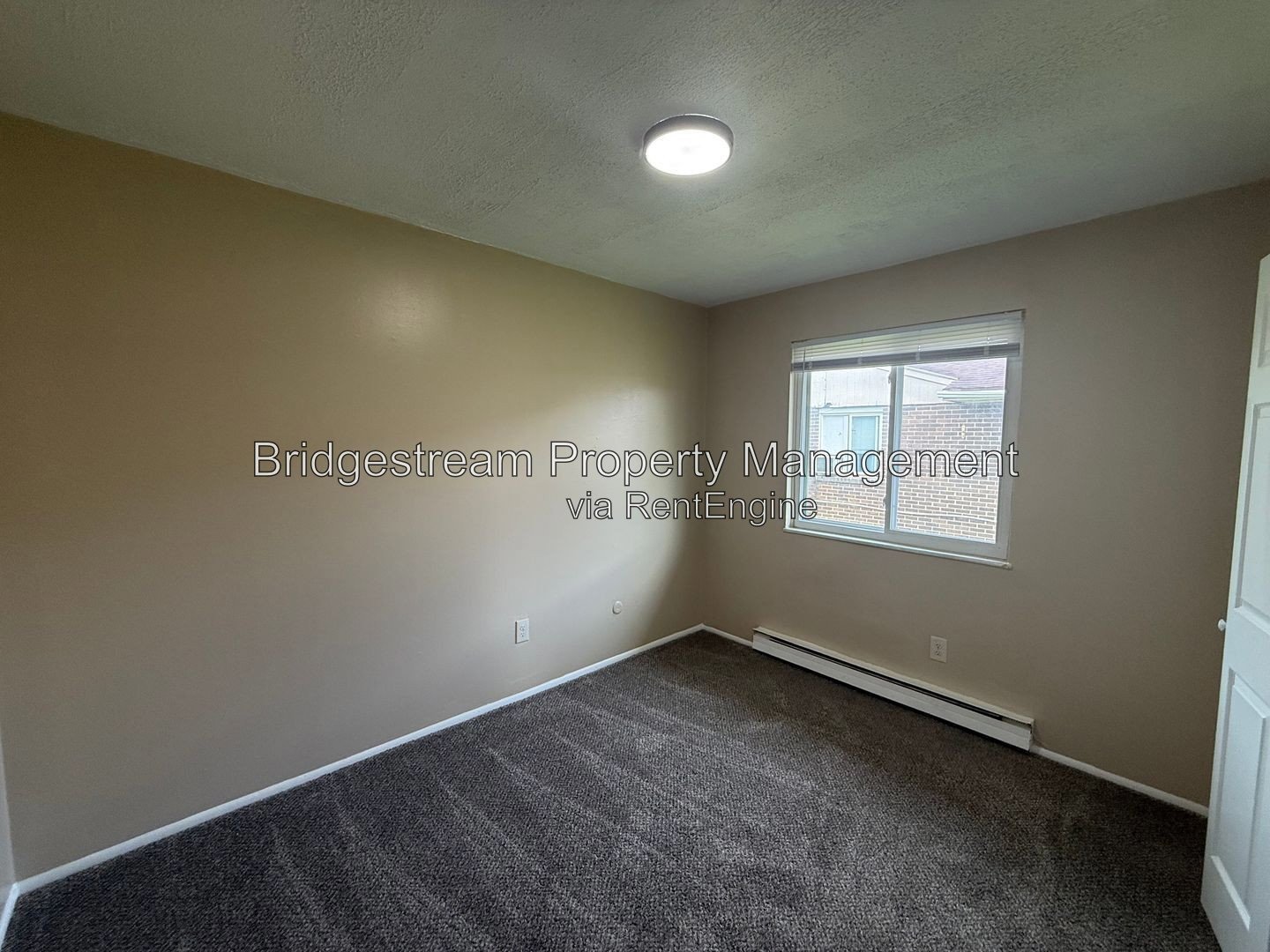 Cozy 2 Bed, 1 Bath Ranch Style Unit property image