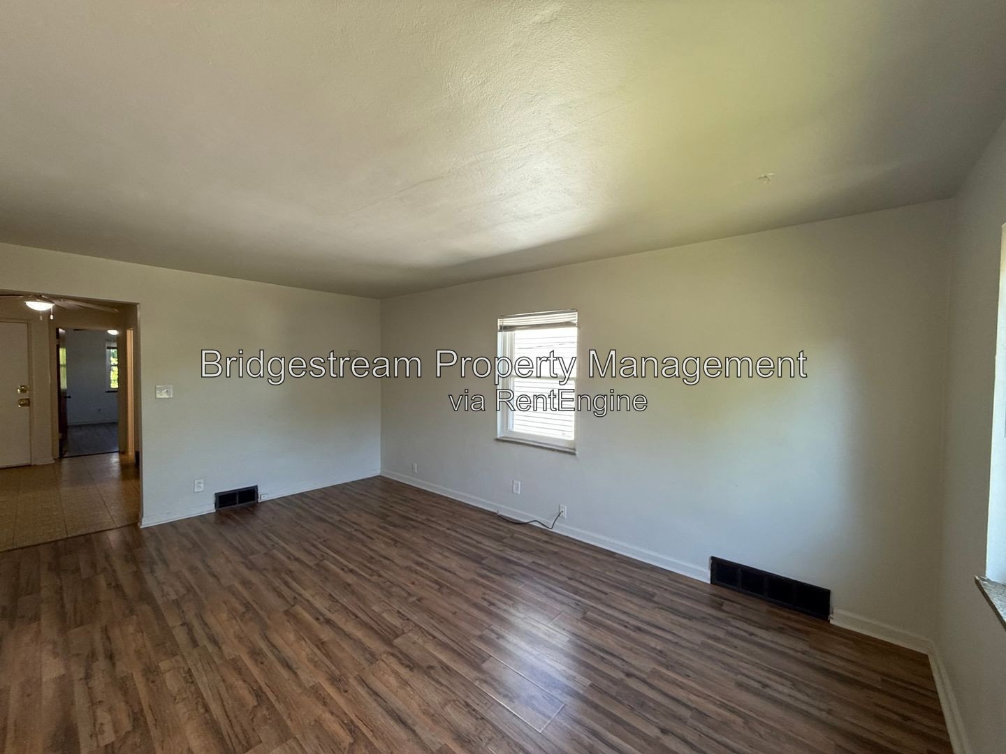 Cozy 1 Bed, 1 Bath Upstairs Apartment Now Available property image