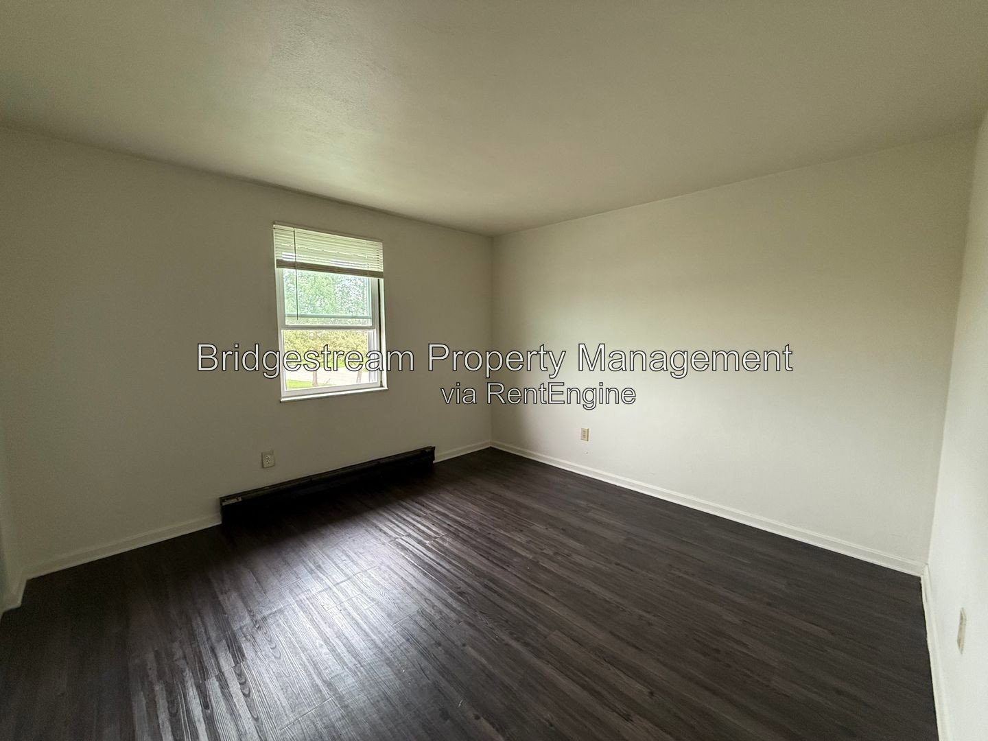 Cozy 2 Bed, 1 Bath Apartment Now Available property image