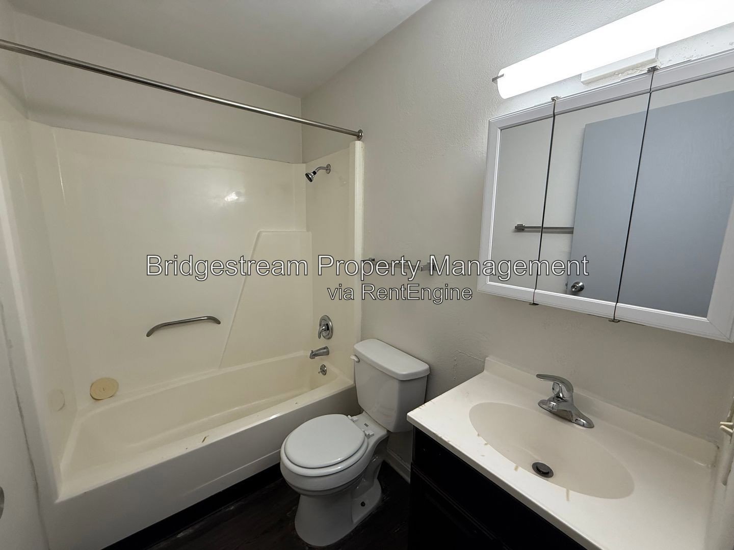 Cozy 2 Bed, 1 Bath Apartment Now Available property image