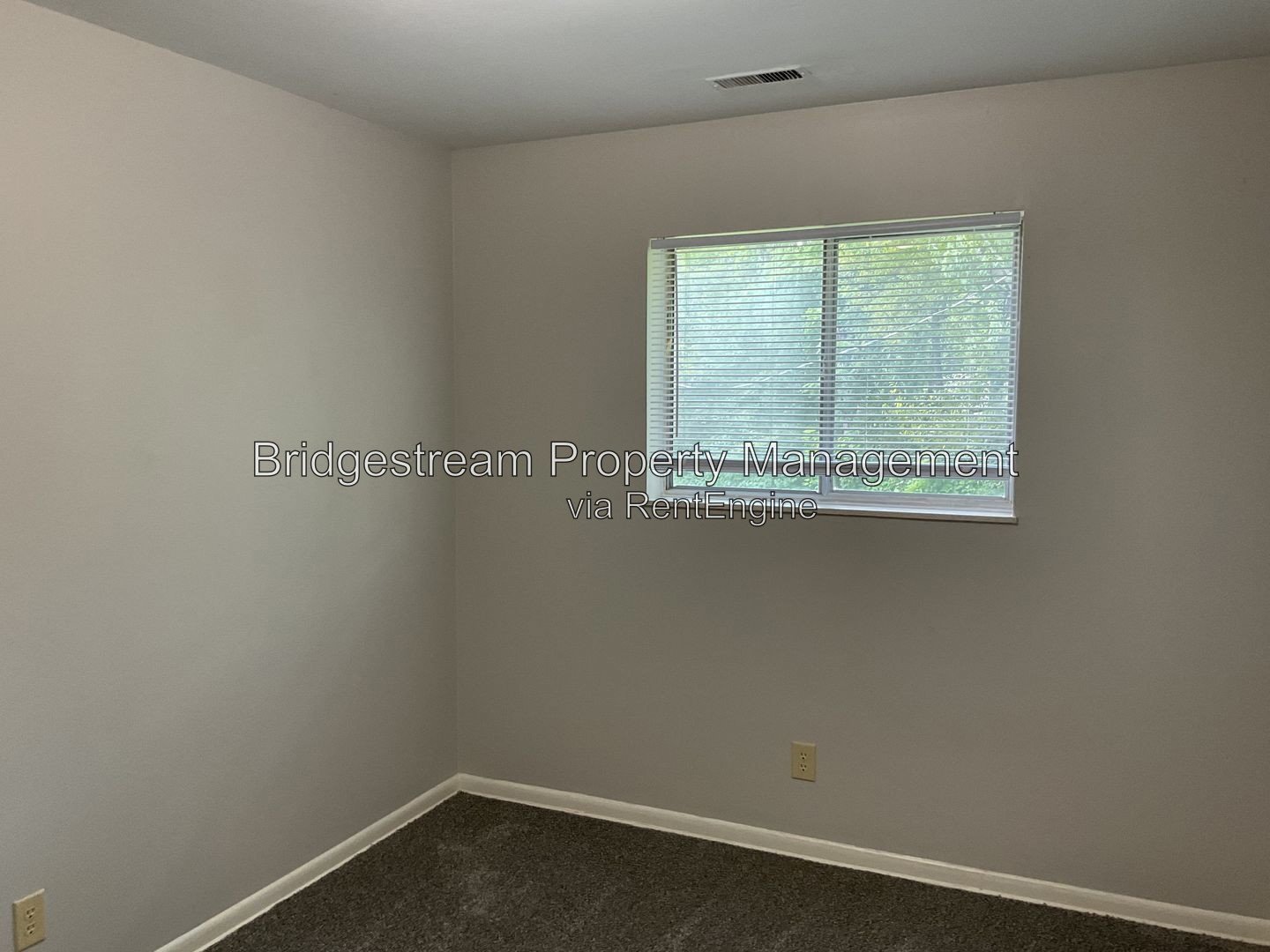 First Months Free Move in Special - Cozy 2 Bed, 1 Bath Apartment Now Available property image