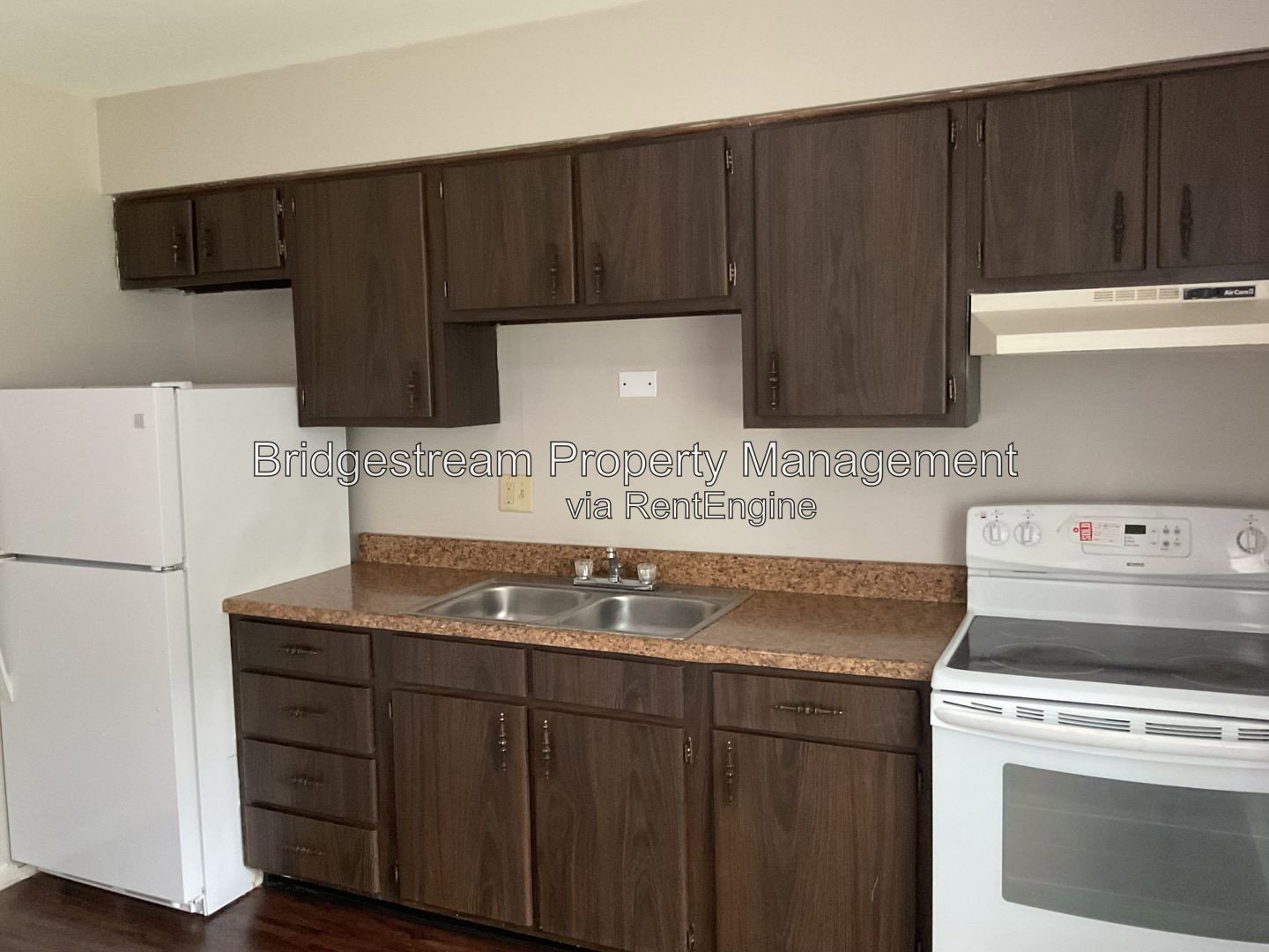 First Months Free Move in Special - Cozy 2 Bed, 1 Bath Apartment Now Available property image