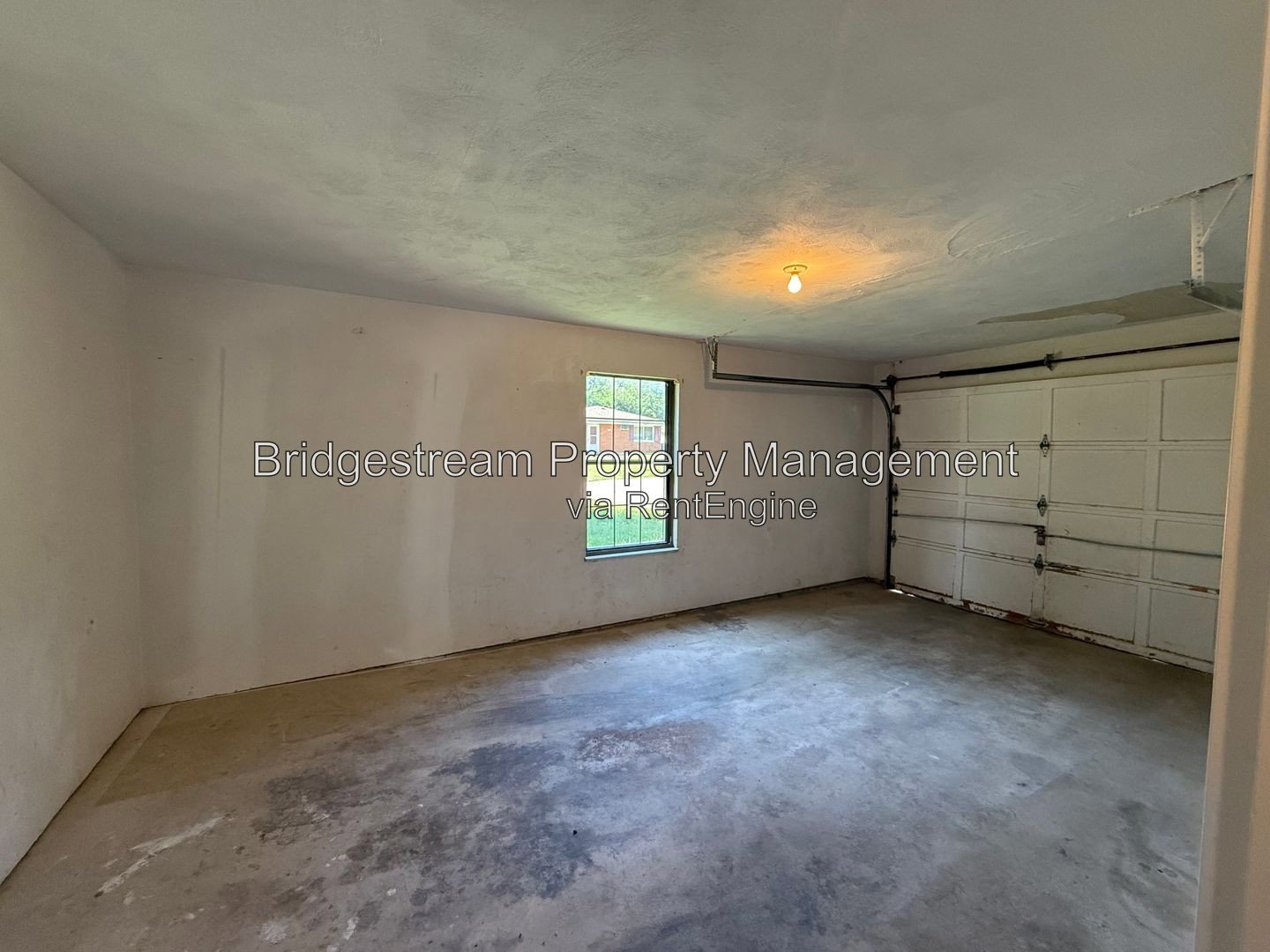 Spacious 2 Bed, 1.5 Bath Townhome in Fairborn property image