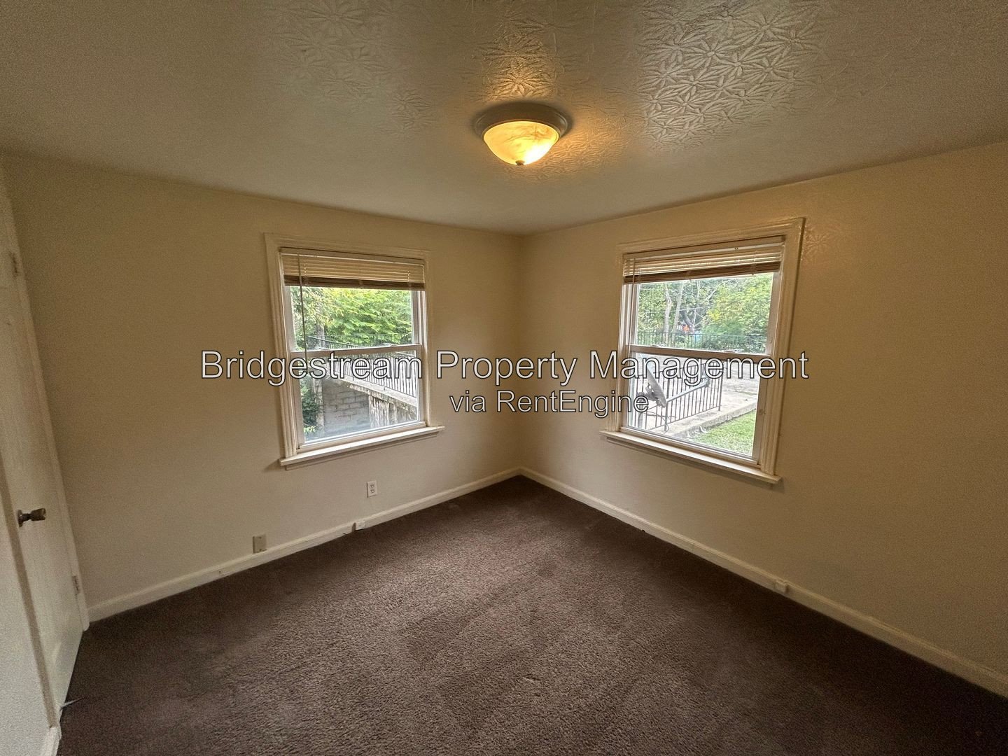 Ground Floor 2 Bed, 1 Bath Unit in Northwest Dayton property image