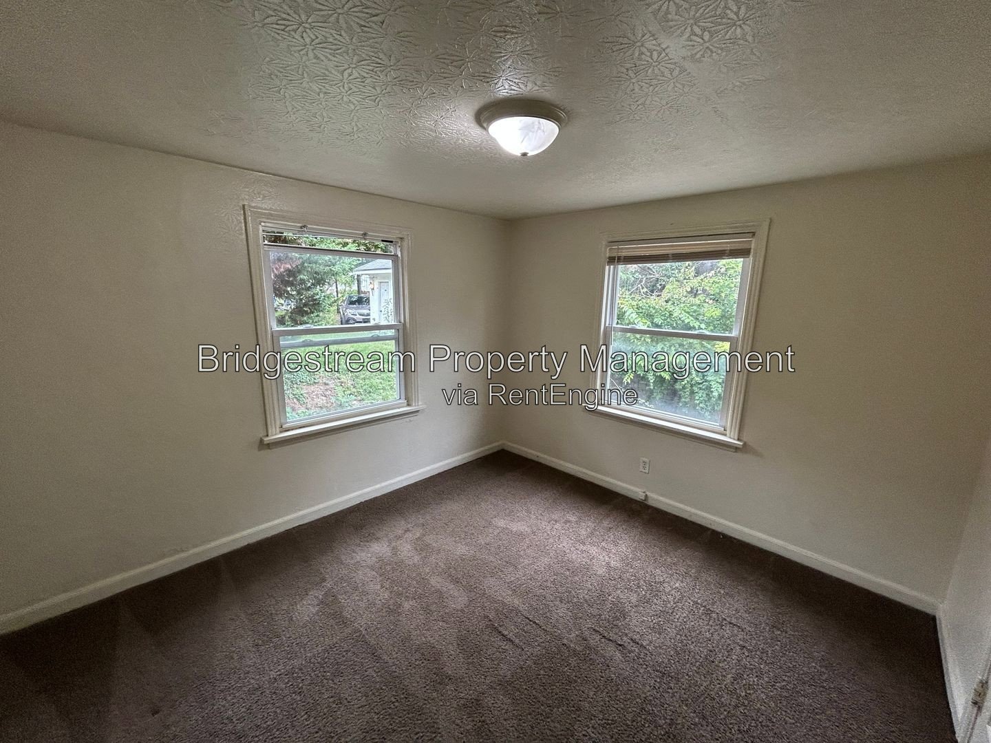Ground Floor 2 Bed, 1 Bath Unit in Northwest Dayton property image