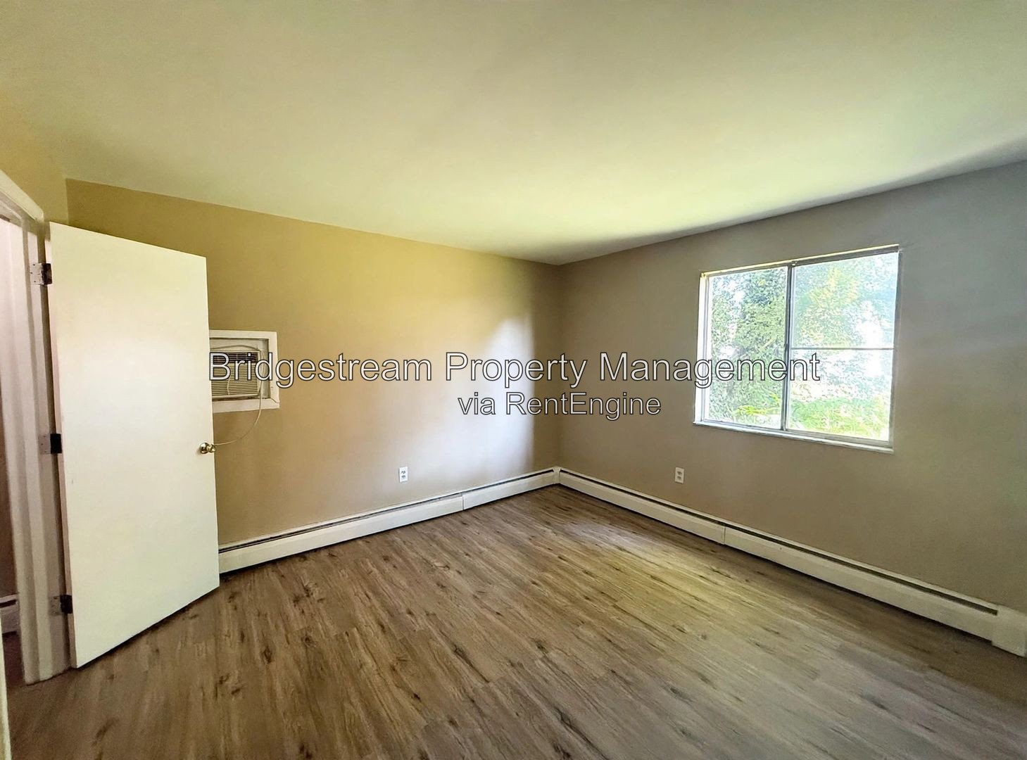 First Month's Rent-Free Move in Special - Cozy 2 Bed, 1 Bath Apartment in Fairborn Now Available property image