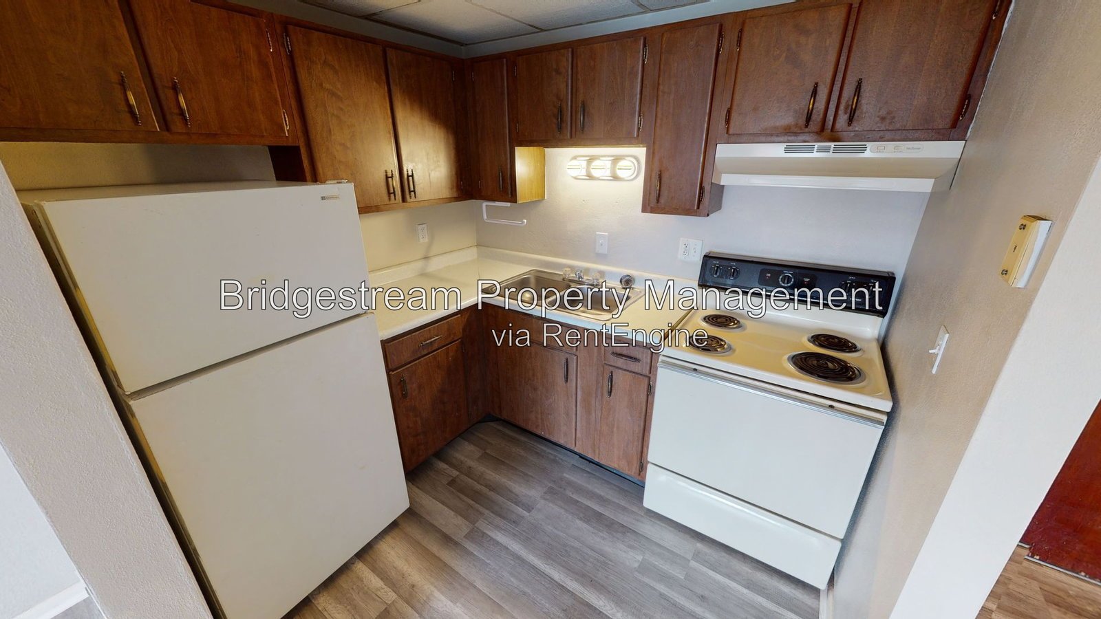 Cozy First Floor 2 Bed, 2 Bath Apartment property image