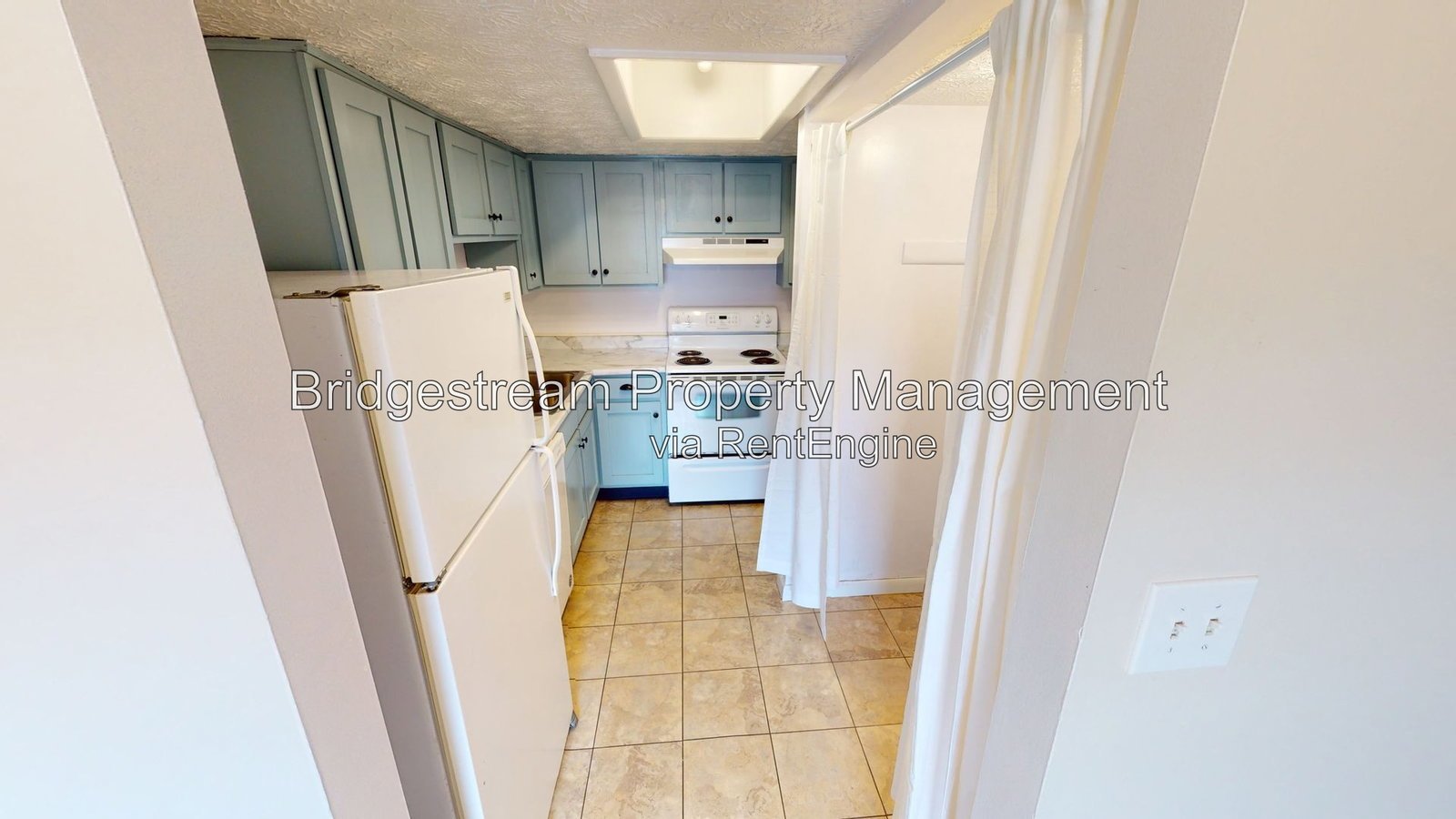Cozy 2 Bed, 1 Bath Downstairs Unit Coming Soon property image
