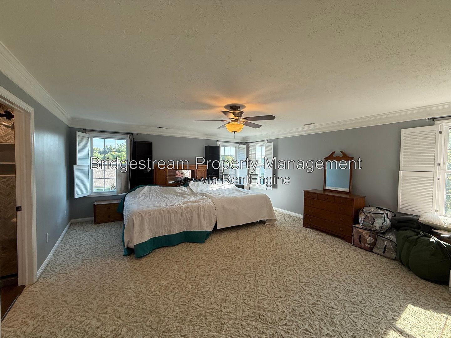 Stunning 4-Bedroom Home with Finished Basement, Movie Theater & Incredible Outdoor Space property image