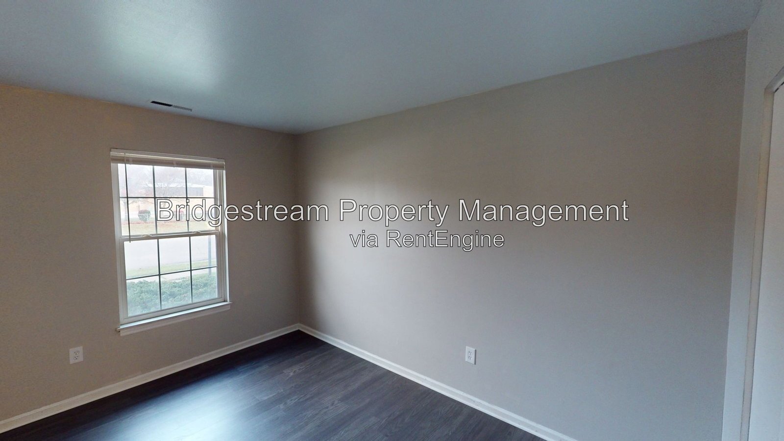 Cozy 1 Bed, 1 Bath Unit in Vandalia Now Available property image