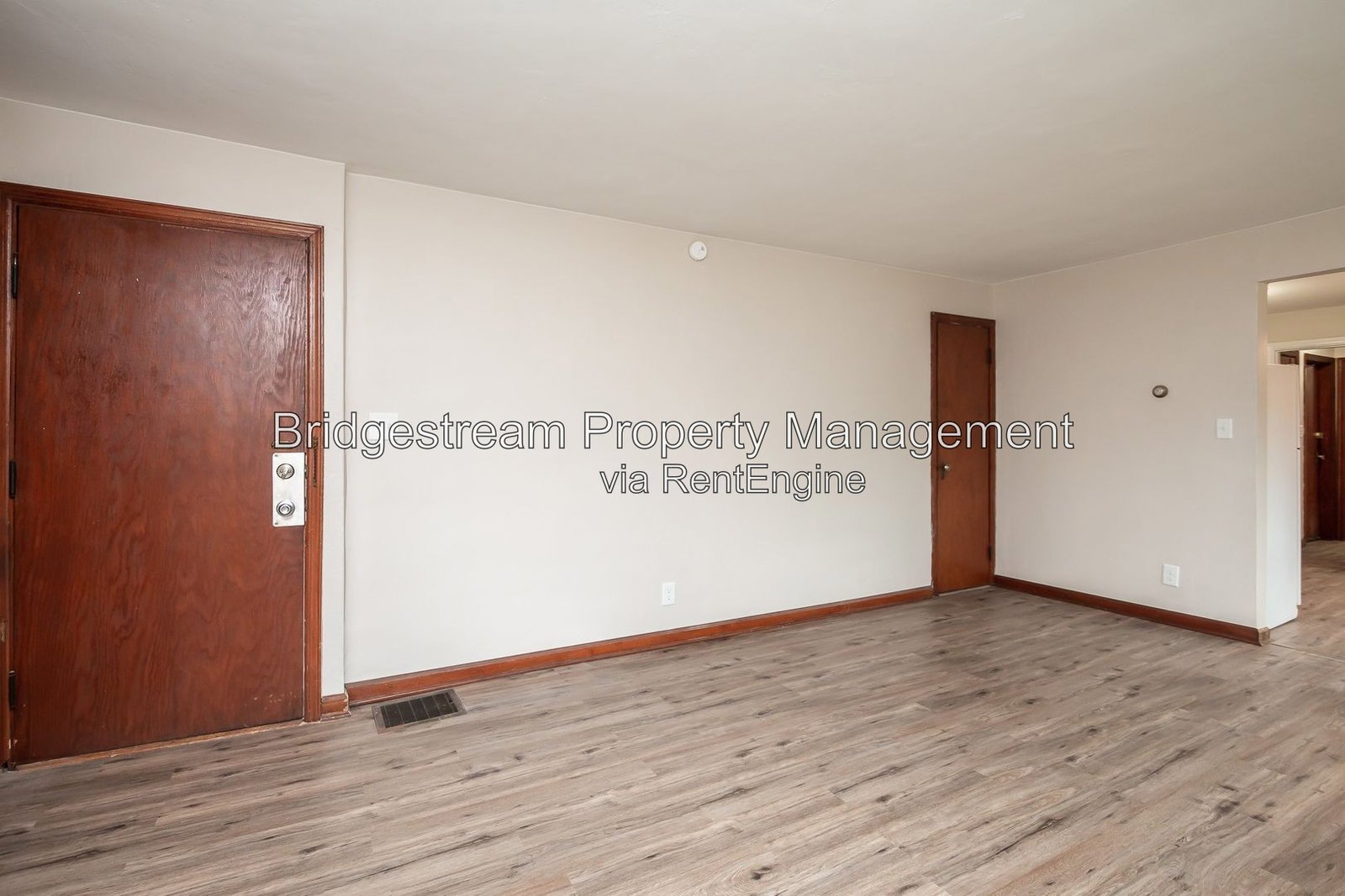 Cozy 1 Bedroom Apartment in Oakwood property image