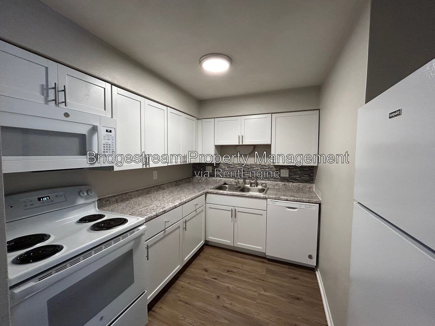 Newly Renovated 2 Bed, 1 Bath Upstairs Unit in Miamisburg property image
