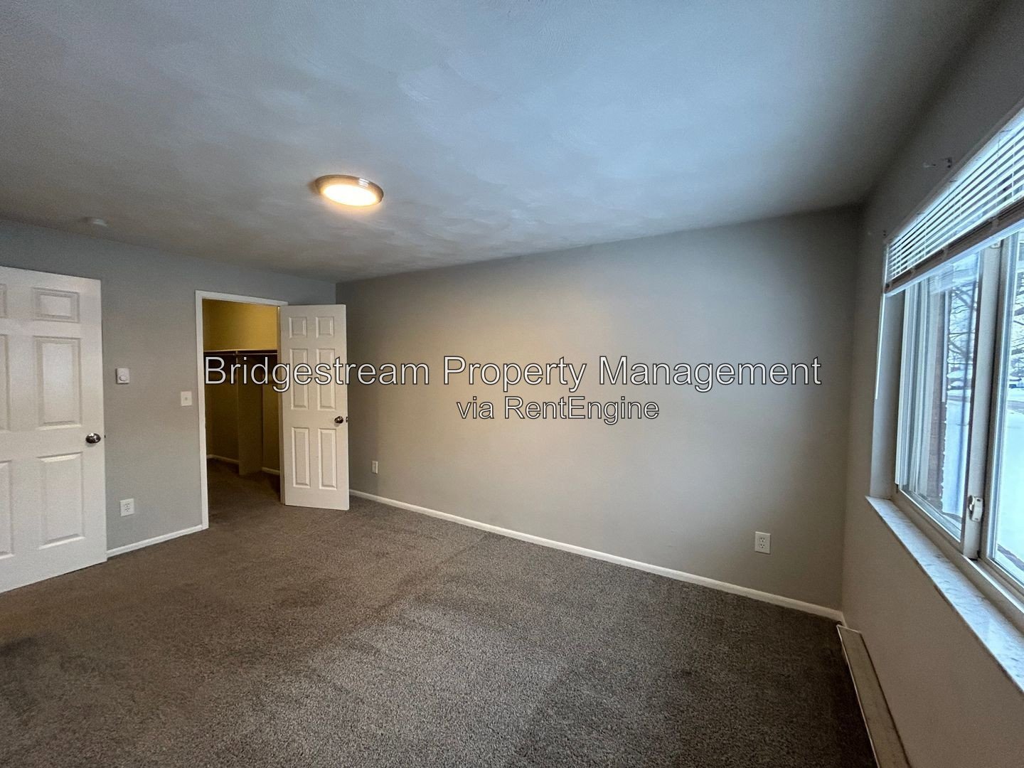 Newly Renovated 2 Bed, 1 Bath Upstairs Unit in Miamisburg property image