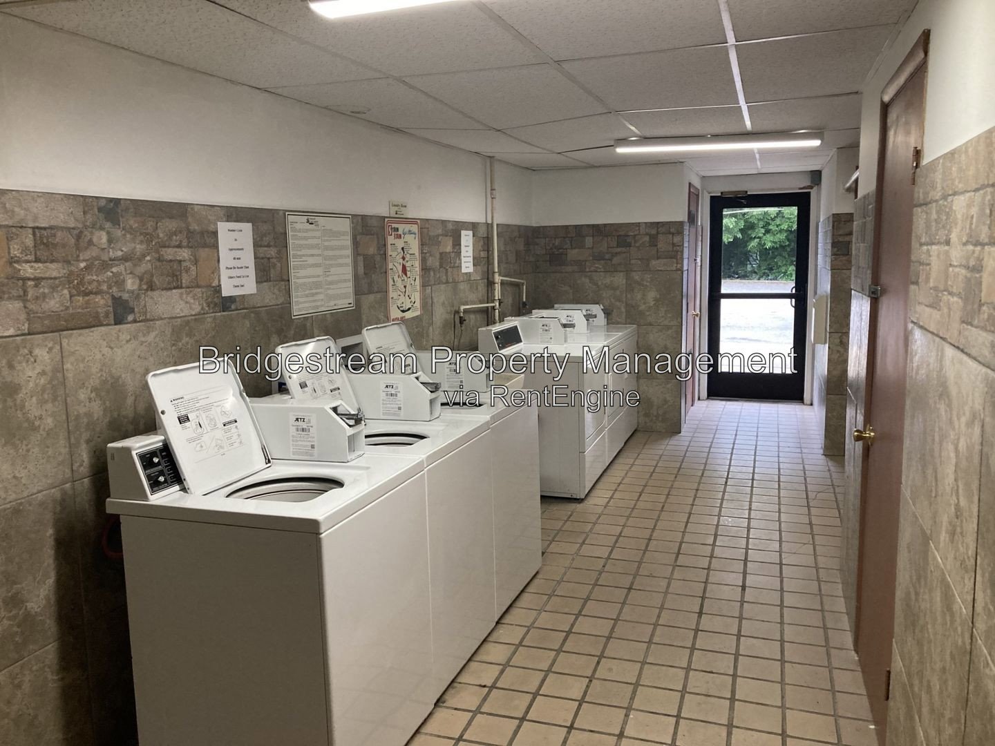 Cozy 1 Bed, 1 Bath Apartment in Englewood property image