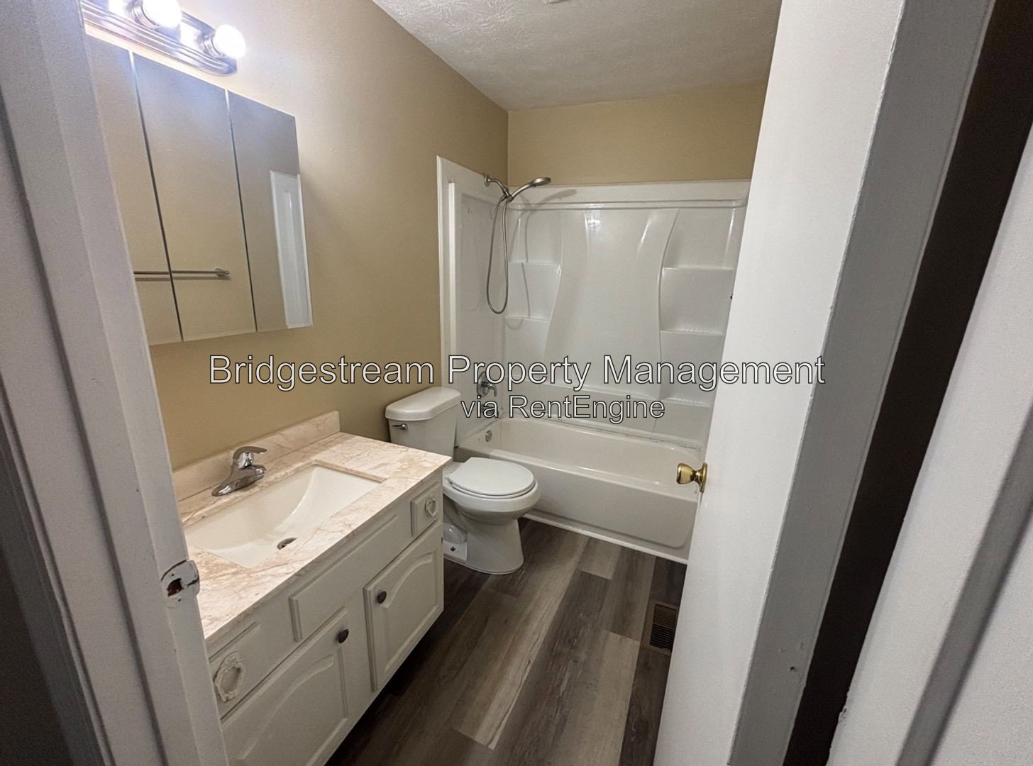 Cozy 2 Bed, 1.5 Bath Townhome in Vandalia property image