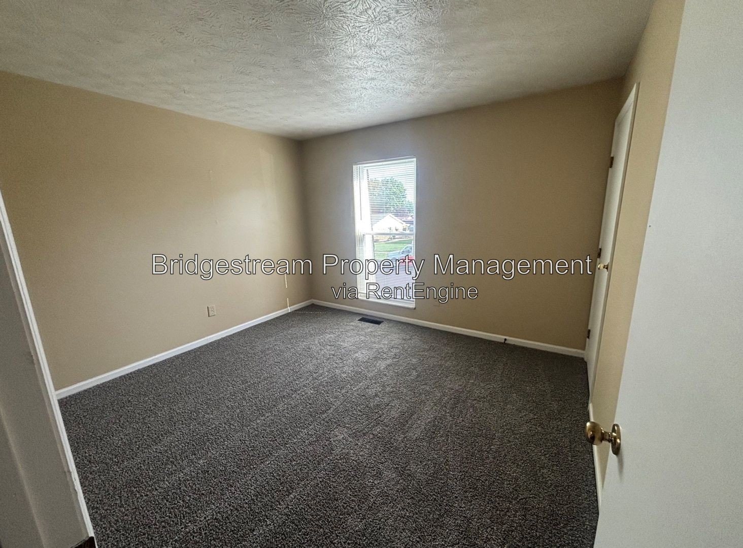 Cozy 2 Bed, 1.5 Bath Townhome in Vandalia property image