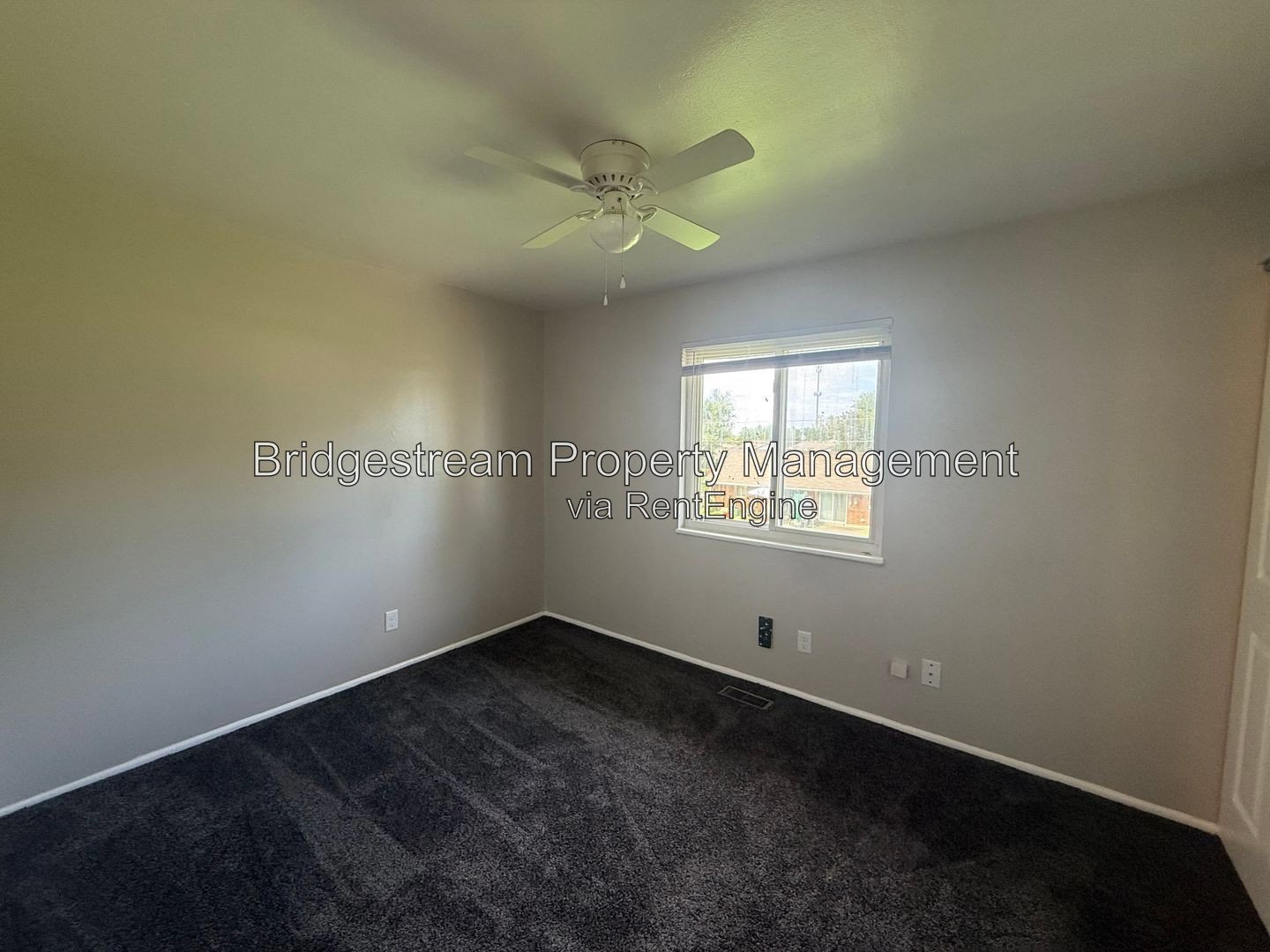 Cozy 2 Bed, 1 Bath Ranch Style Unit property image