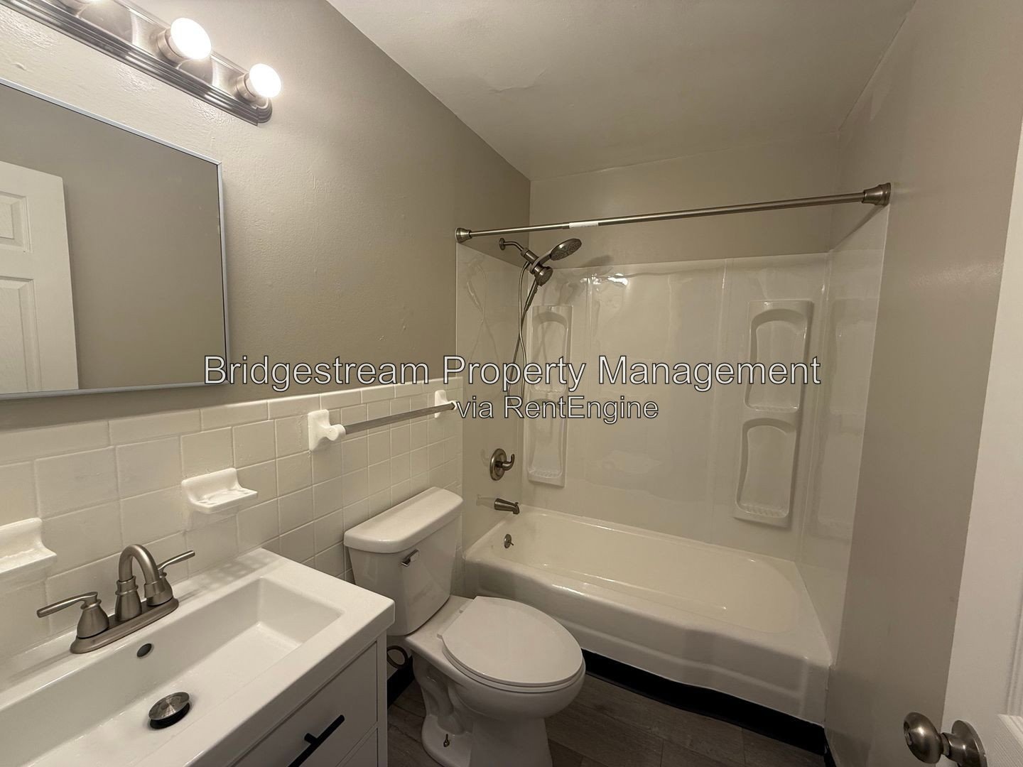 Cozy 2 Bed, 1 Bath Ranch Style Unit property image