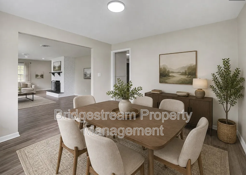 Newly Renovated 6 Bed, 2.5 Bath Home in Beavercreek property image