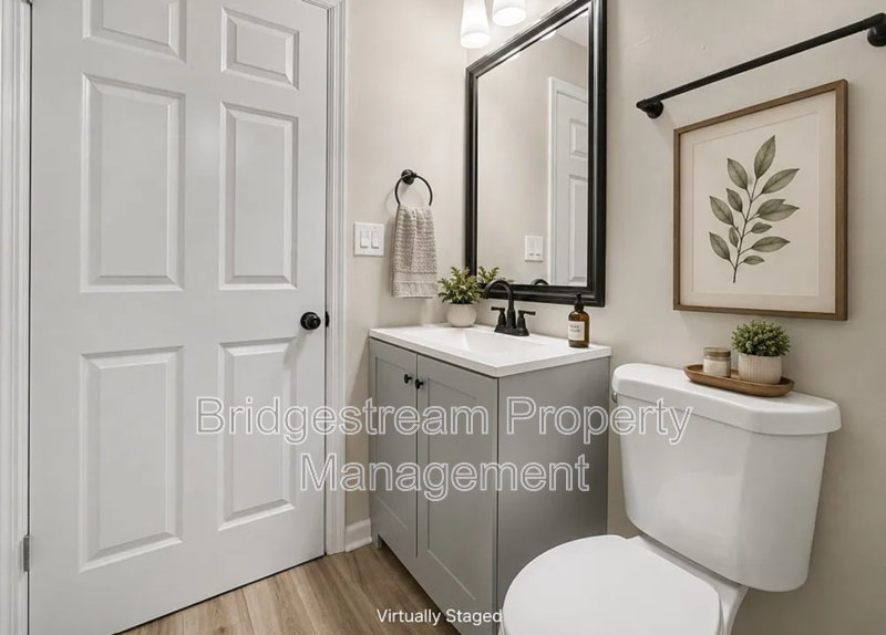 Newly Renovated 6 Bed, 2.5 Bath Home in Beavercreek property image