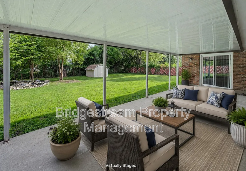 Newly Renovated 6 Bed, 2.5 Bath Home in Beavercreek property image