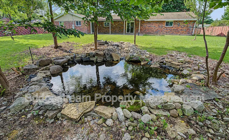 Newly Renovated 6 Bed, 2.5 Bath Home in Beavercreek property image