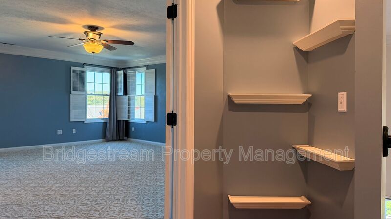 Stunning 4-Bedroom Home with Finished Basement, Movie Theater & Incredible Outdoor Space property image
