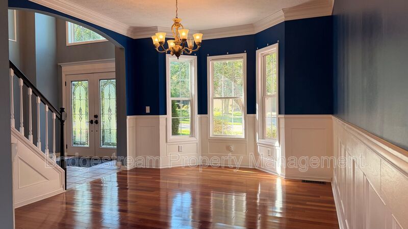 Stunning 4-Bedroom Home with Finished Basement, Movie Theater & Incredible Outdoor Space property image