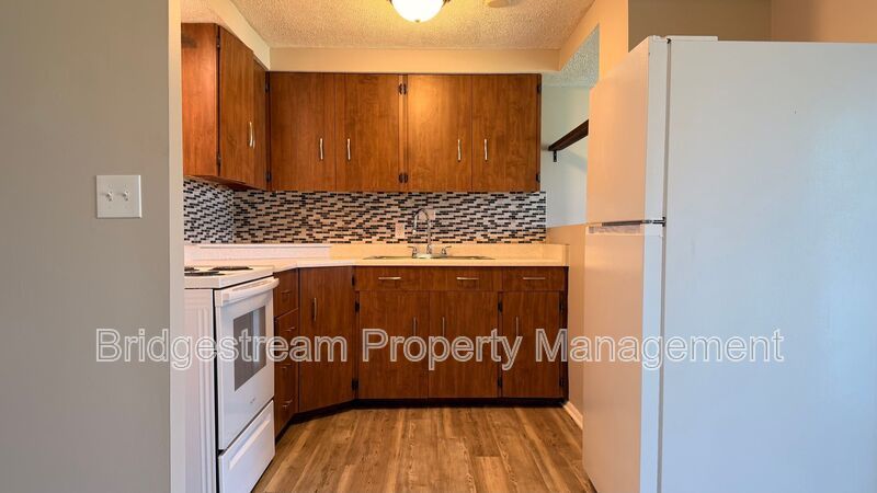 Cozy 3 Bed, 2 Bath Home in Huber Now Available property image