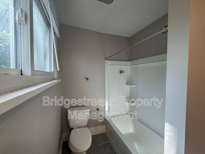 Cozy Duplex in Troy Now Available property image