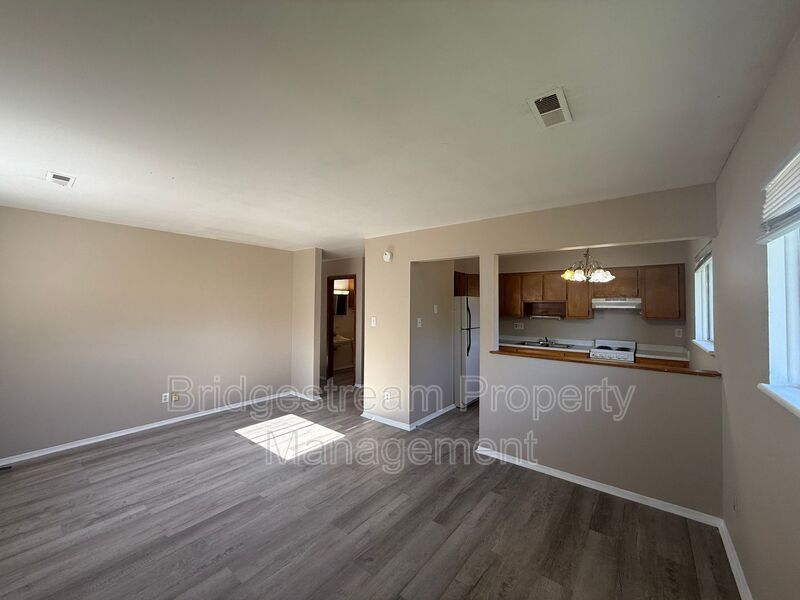 Cozy 2 Bed, 1 Bath Apartment in New Carlisle property image