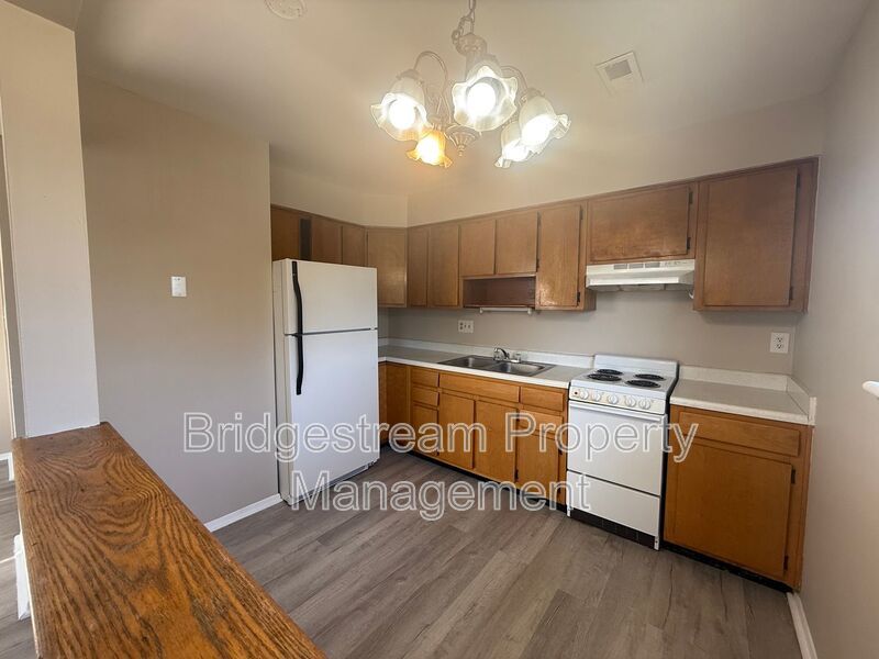 Cozy 2 Bed, 1 Bath Apartment in New Carlisle property image