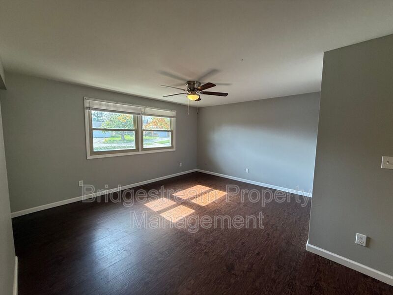 Cozy 3 Bed, 2 Bath Home in Vandalia Now Available property image