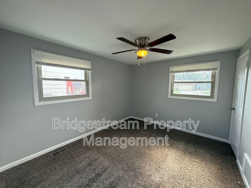 Cozy 3 Bed, 2 Bath Home in Vandalia Now Available property image