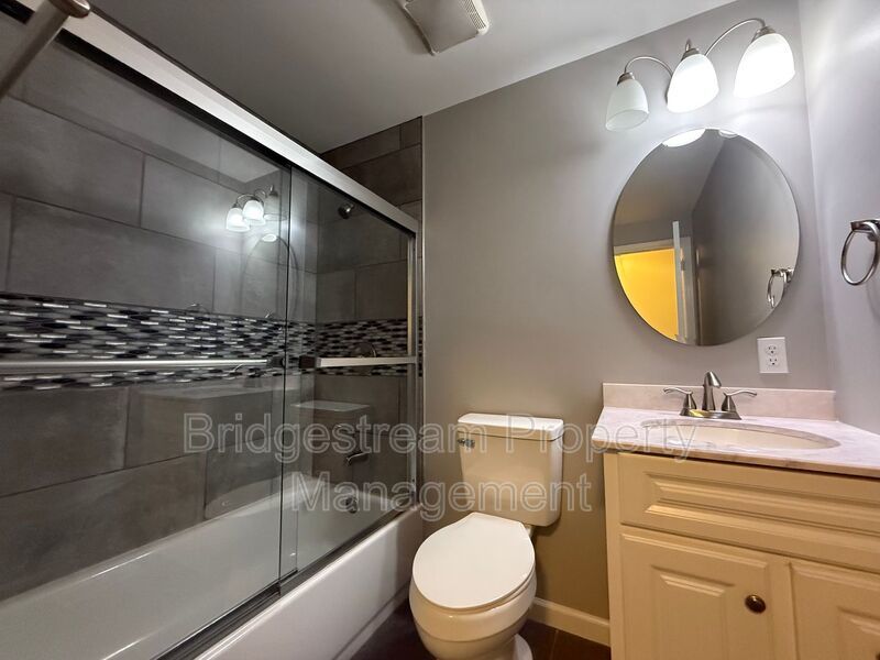 Cozy 3 Bed, 2 Bath Home in Vandalia Now Available property image