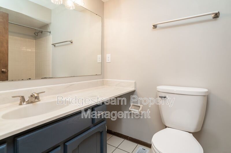 Cozy 3 Bedroom, 2.5 Bath Townhome Now Available property image