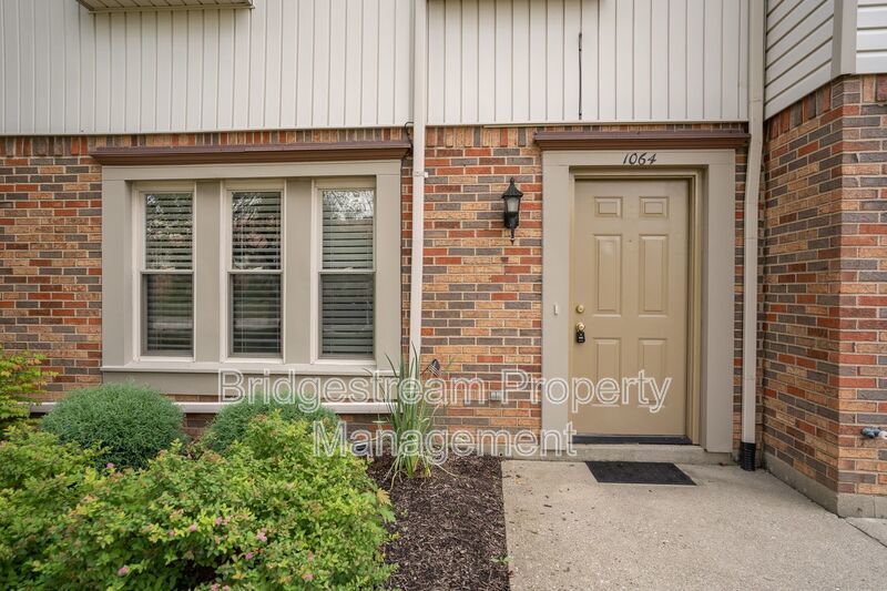 Cozy 3 Bedroom, 2.5 Bath Townhome Now Available property image