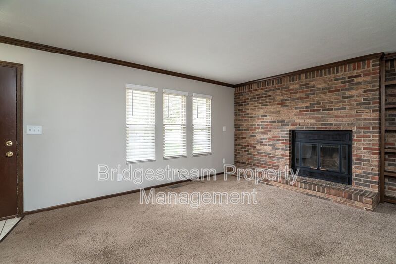 Cozy 3 Bedroom, 2.5 Bath Townhome Now Available property image